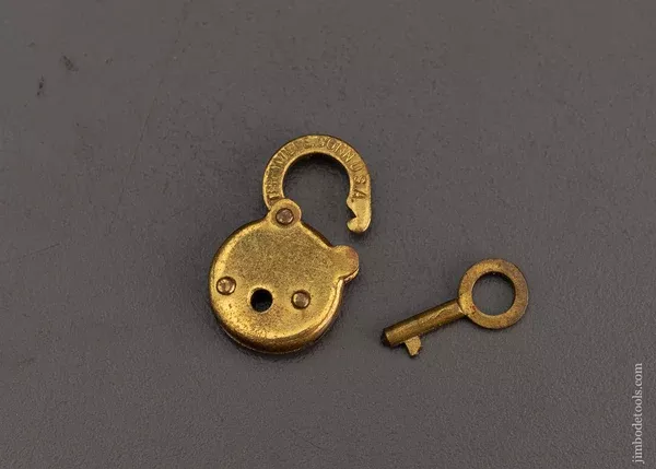 Working EAGLE LOCK CO. Lock & Key TINY - 100925